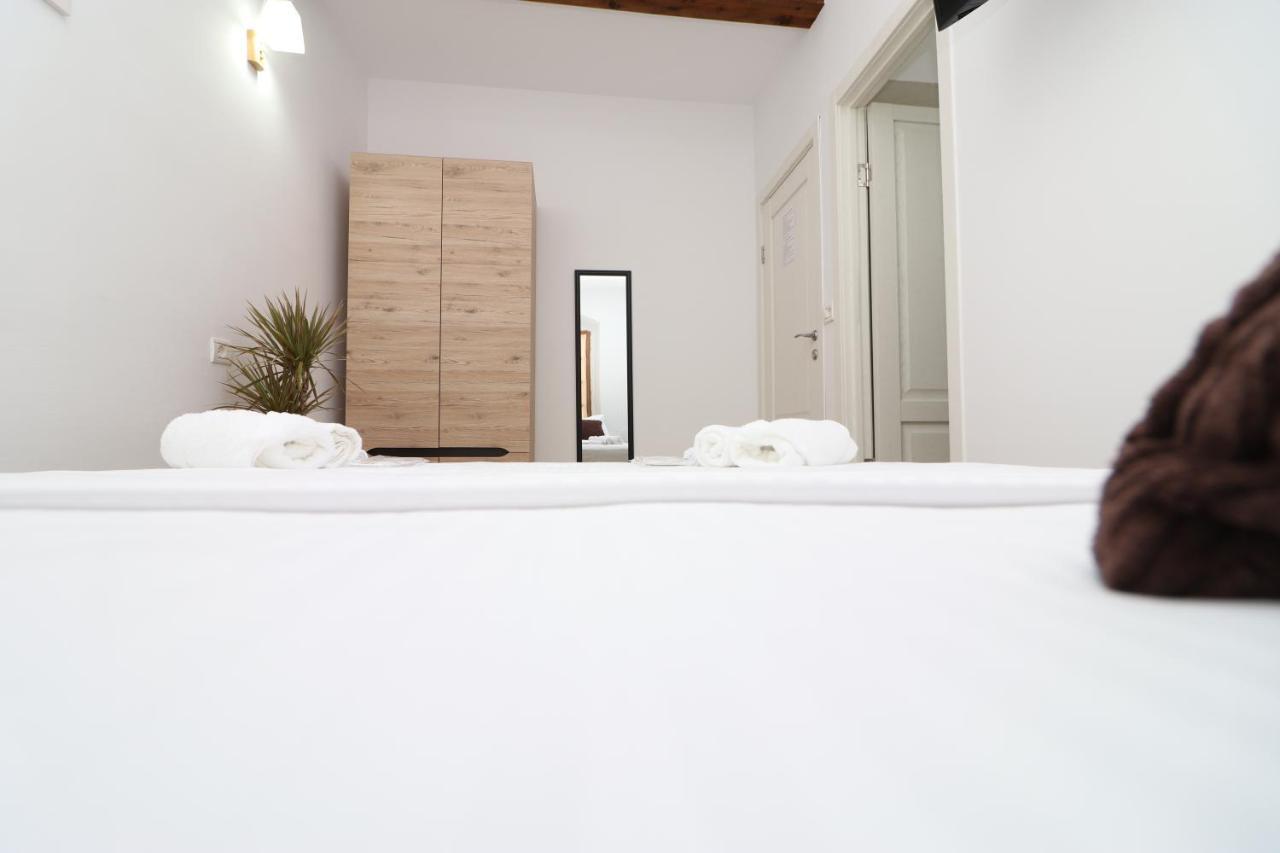 Gaia Bed and Breakfast Vlorë Eksteriør billede