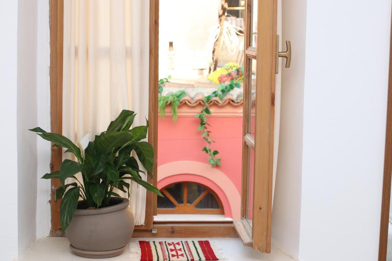 Gaia Bed and Breakfast Vlorë Eksteriør billede