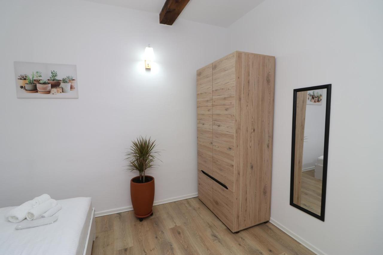 Gaia Bed and Breakfast Vlorë Eksteriør billede